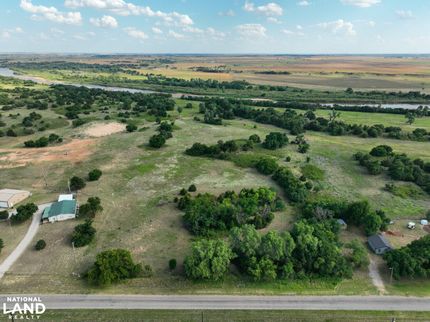 Land in Kingfisher County, Oklahoma