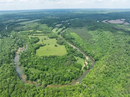 Farm and Ranch in Wayne County, Tennessee