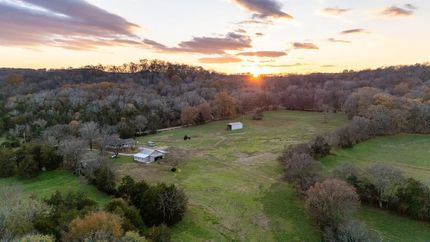 Farm and Ranch in Giles County, Tennessee