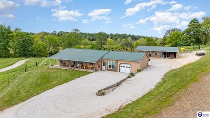 Farm and Ranch in Larue County, Kentucky
