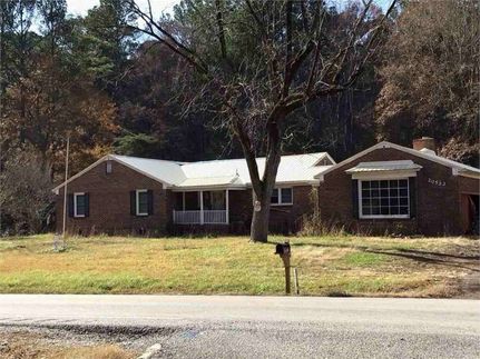 House in Calhoun County, Alabama