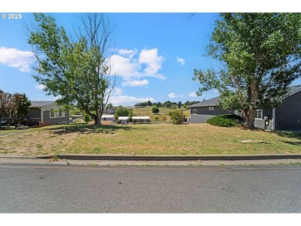 Lakefront Property for sale in Umatilla County, Oregon