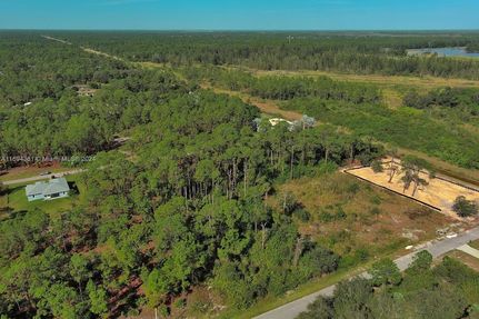 Homesite for sale in Lee County, Florida