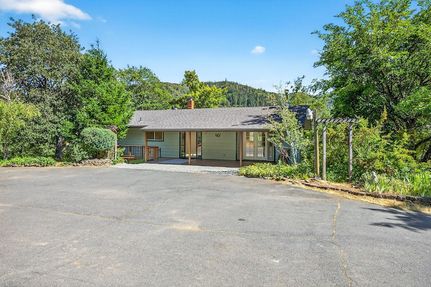 House for sale in Jackson County, Oregon