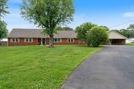House for sale in Cheatham County, Tennessee