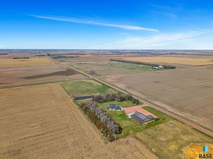 House for sale in Hanson County, South Dakota