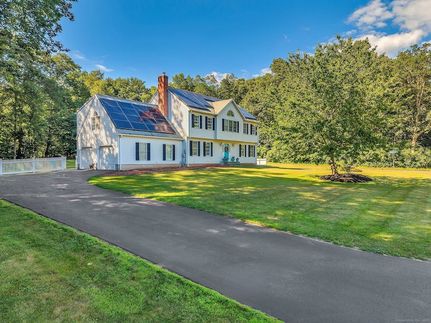 House for sale in Middlesex County, Connecticut