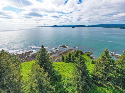Oceanfront Property for sale in Kodiak Island Borough, Alaska