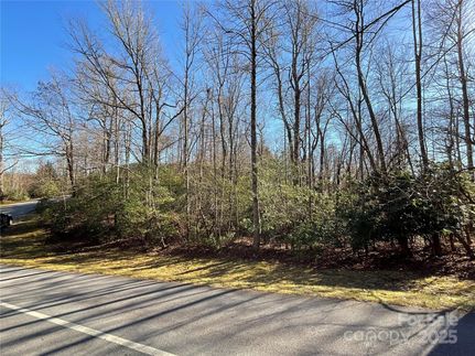 Homesite for sale in Transylvania County, North Carolina