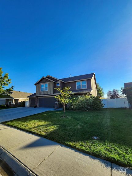 House for sale in Canyon County, Idaho