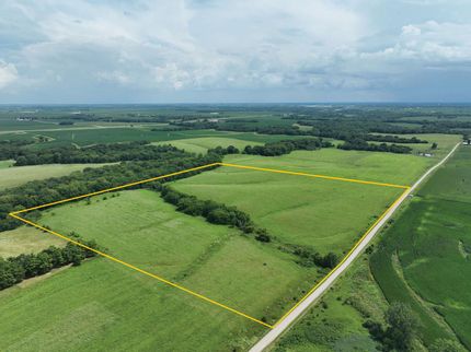 Land for sale in Henry County, Iowa