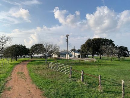 Farm and Ranch in Lavaca County, Texas