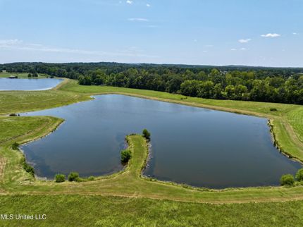 Lakefront Property for sale in Madison County, Mississippi