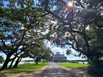 Lakefront Property for sale in Jefferson County, Texas