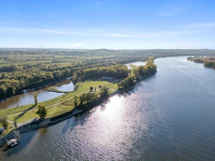 Commercial Property in Decatur County, Tennessee