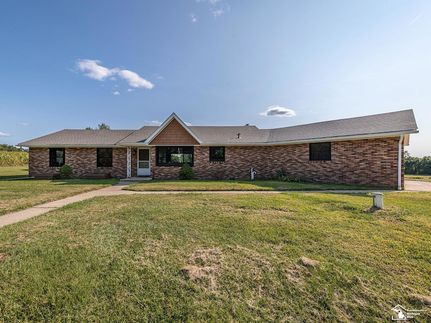 House for sale in Lenawee County, Michigan