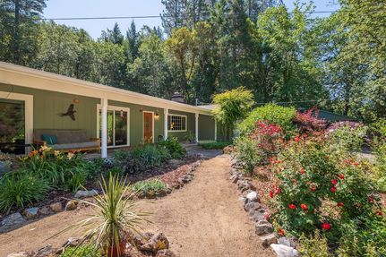 House for sale in Josephine County, Oregon