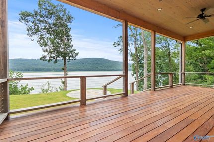 Lakefront Property for sale in Jackson County, Alabama