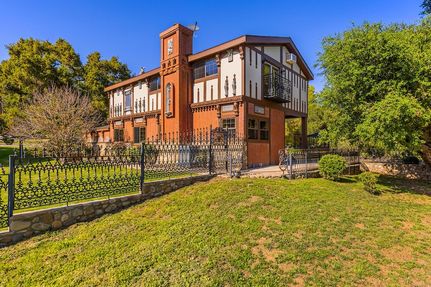 Lakefront Property for sale in Ventura County, California