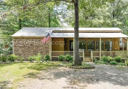 House for sale in Hardin County, Tennessee