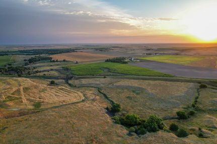 Land in Decatur County, Kansas