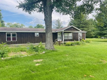 Farm and Ranch in Marion County, Illinois