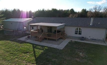 Farm and Ranch in Marion County, Illinois