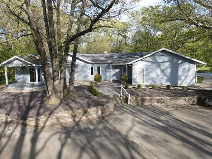 Farm and Ranch in Cumberland County, Illinois
