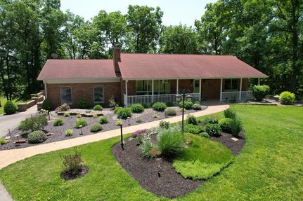 Farm and Ranch in Marion County, Illinois