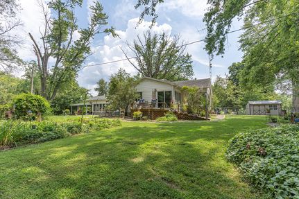 Farm and Ranch in Marion County, Illinois