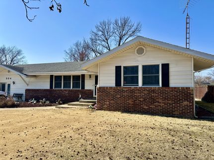 Farm and Ranch in Clinton County, Illinois