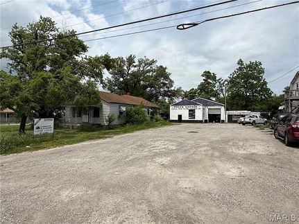 Riverfront Property for sale in Madison County, Illinois