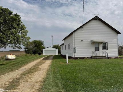 House for sale in Tama County, Iowa