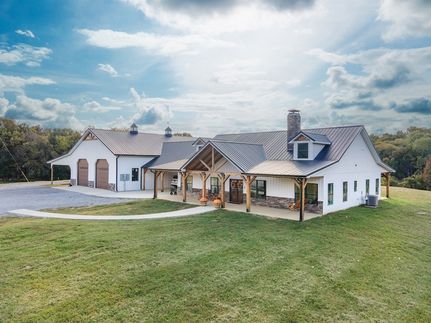 House for sale in Marshall County, Tennessee