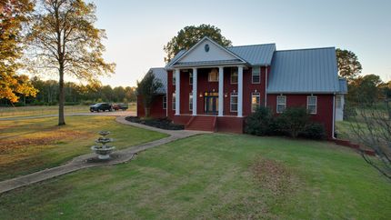 House for sale in Lauderdale County, Alabama