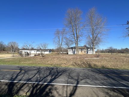 Land in Wayne County, Illinois