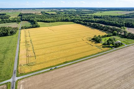 Farm and Ranch in Wayne County, Illinois