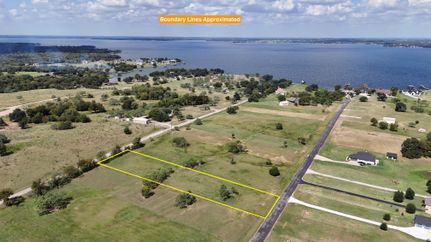 Lakefront Property for sale in Navarro County, Texas