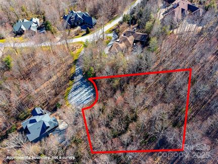 Homesite for sale in Henderson County, North Carolina