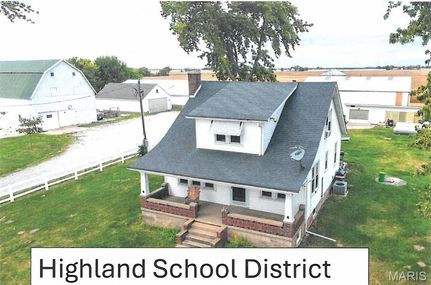 House for sale in Bond County, Illinois