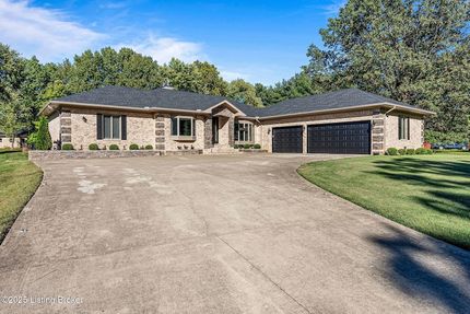 Homesite for sale in Bullitt County, Kentucky