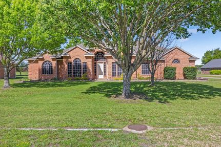 House for sale in Ellis County, Texas