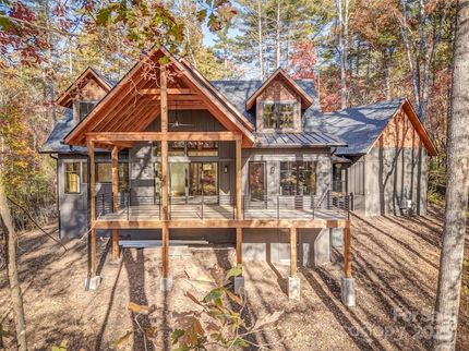 Homesite for sale in Transylvania County, North Carolina