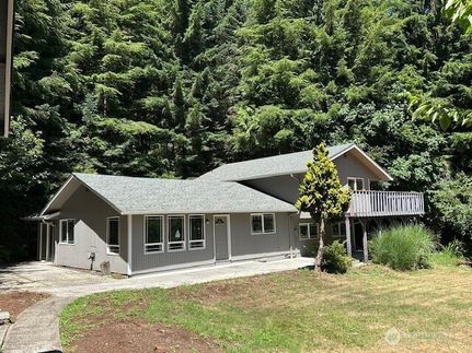 House for sale in Wahkiakum County, Washington