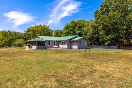 Farm and Ranch for sale in Douglas County, Missouri