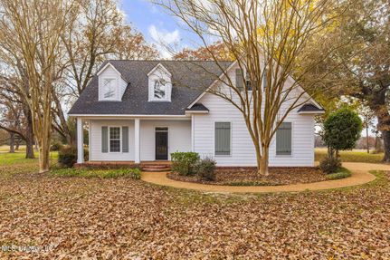 Lakefront Property for sale in Madison County, Mississippi