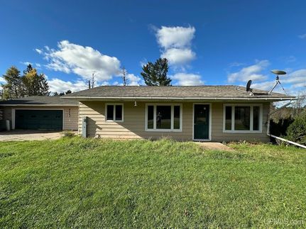 House for sale in Marquette County, Michigan