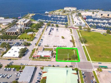 Lakefront Property for sale in Seminole County, Florida