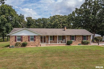 House for sale in Marion County, Illinois