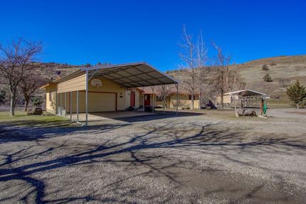 Lakefront Property for sale in Siskiyou County, California